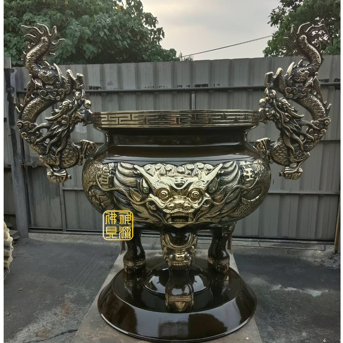 仿古五爪天公爐-三層底，龍尾上翹3尺